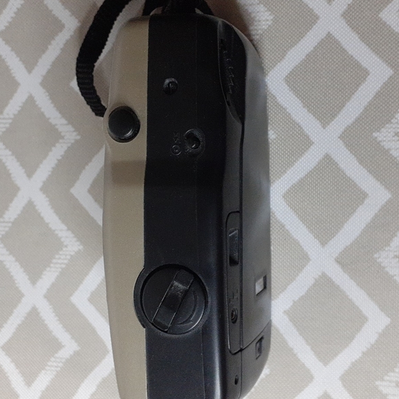 Vivitar PK 3587 Focus Free Point and Shoot 35 mm Camera Untested - Picture 9 of 10